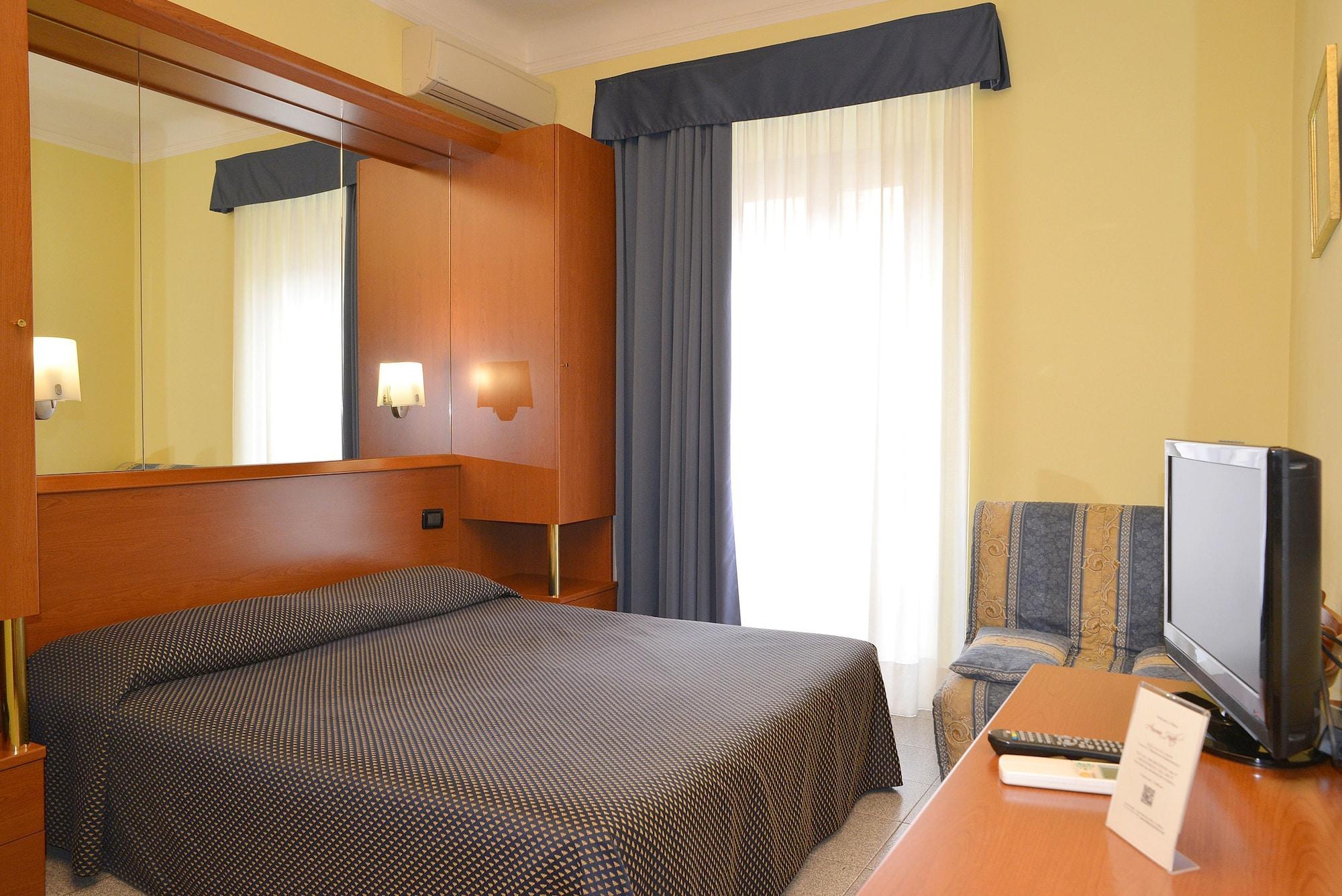 Hotel Aurora Milan Exterior photo